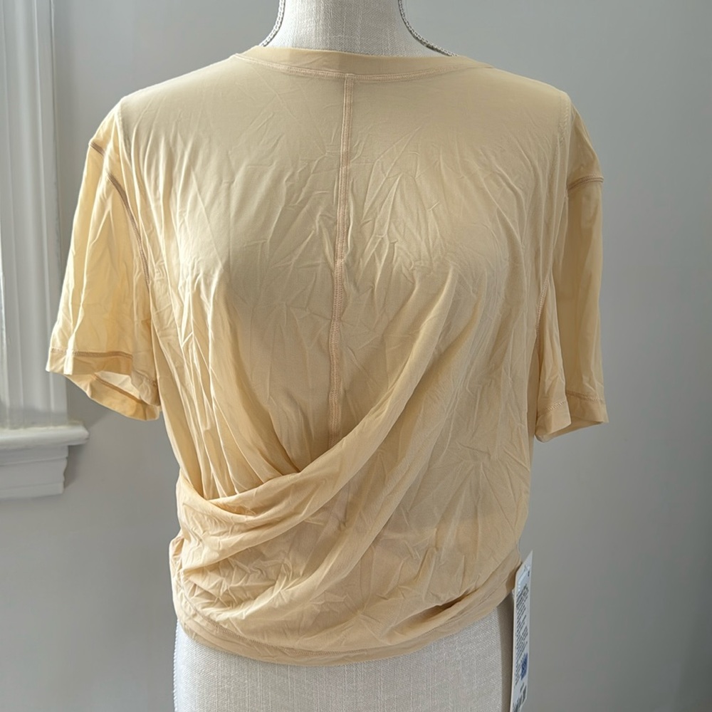 Mesh yoga tee